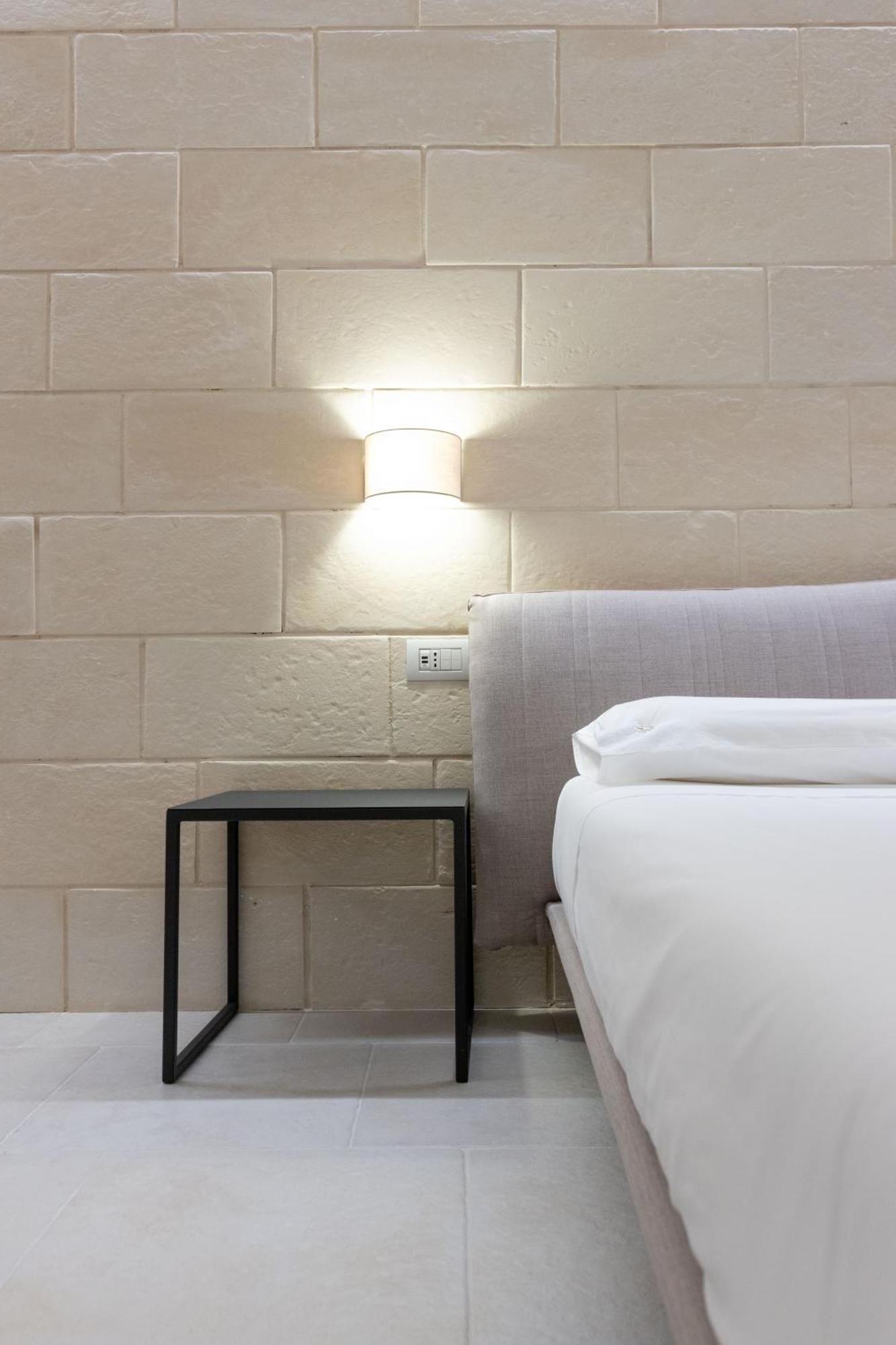 Oronti Accommodations Λέτσε Εξωτερικό φωτογραφία