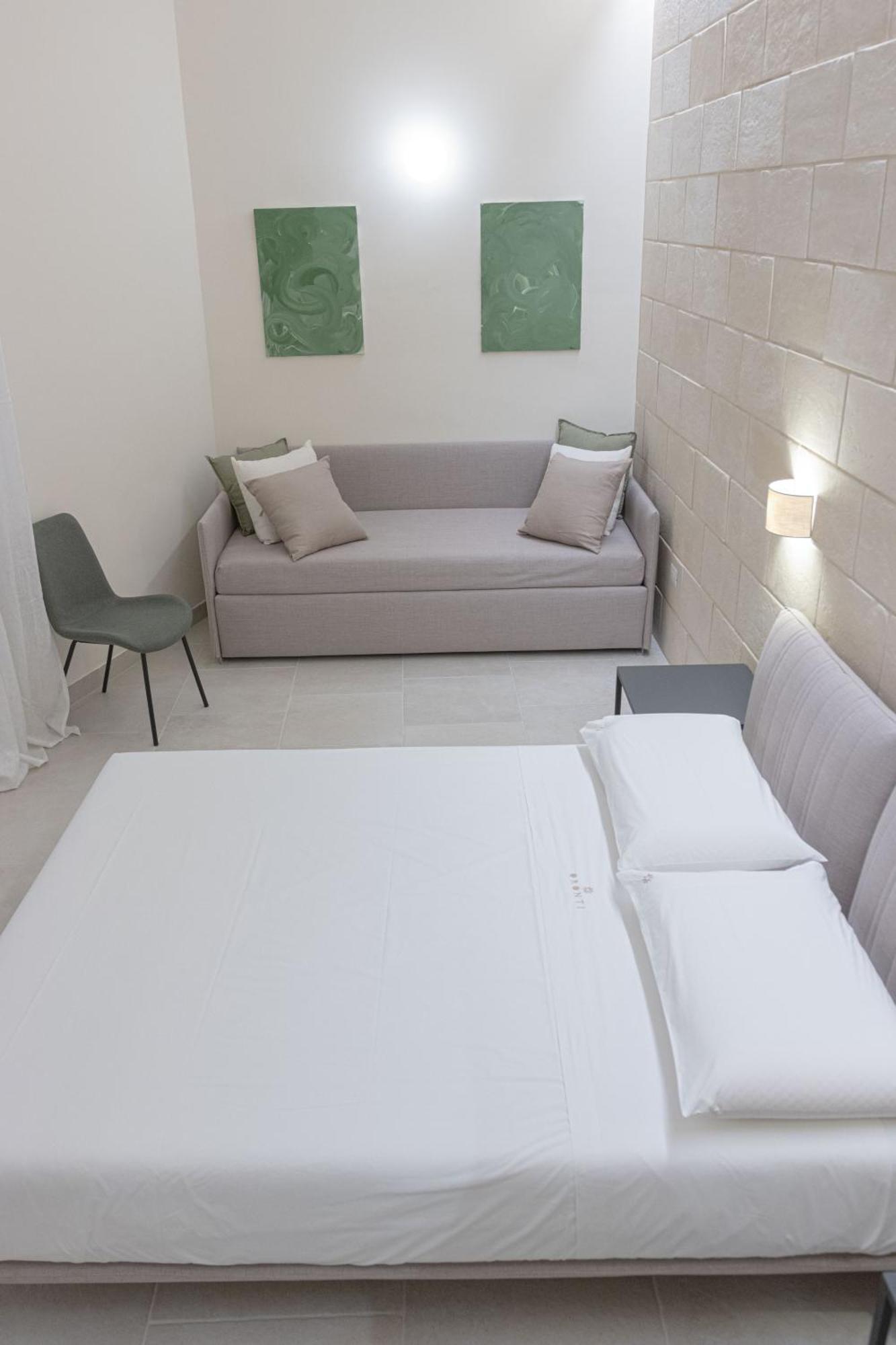 Oronti Accommodations Λέτσε Εξωτερικό φωτογραφία