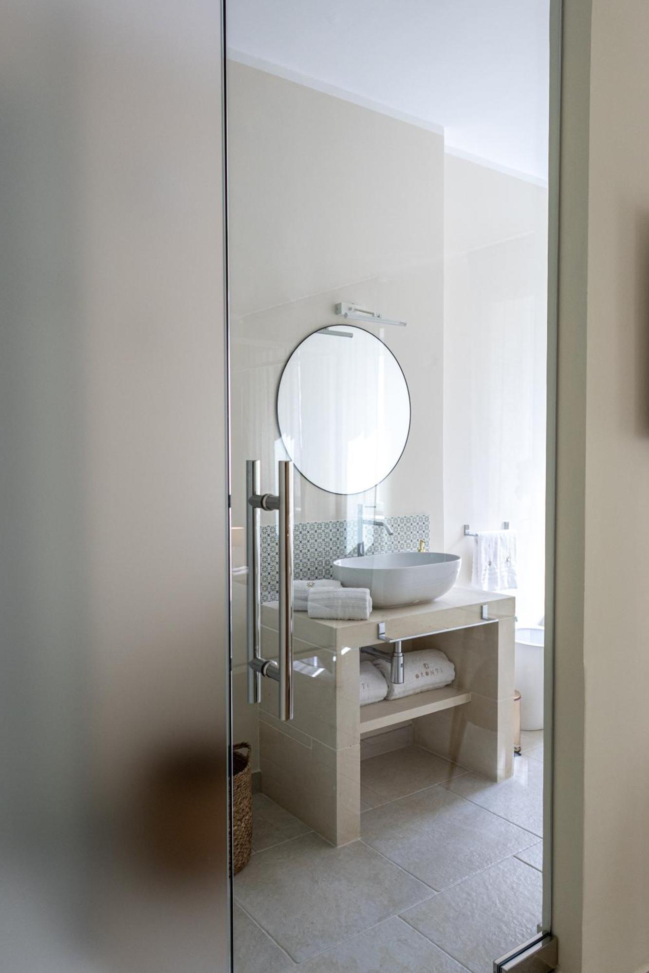 Oronti Accommodations Λέτσε Εξωτερικό φωτογραφία